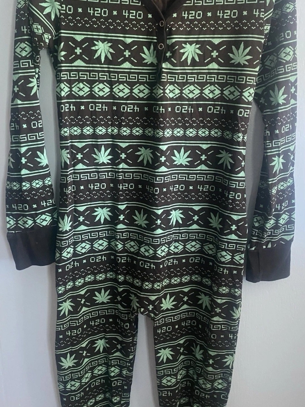 High Demand Green Leaf Print Onesie Pajamas